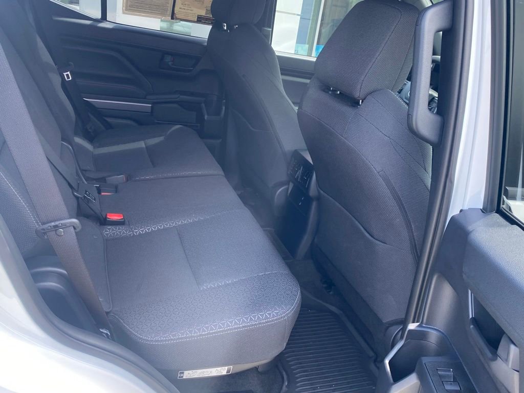 Used 2026 Toyota 4Runner SR5 AWD/4WD image 16