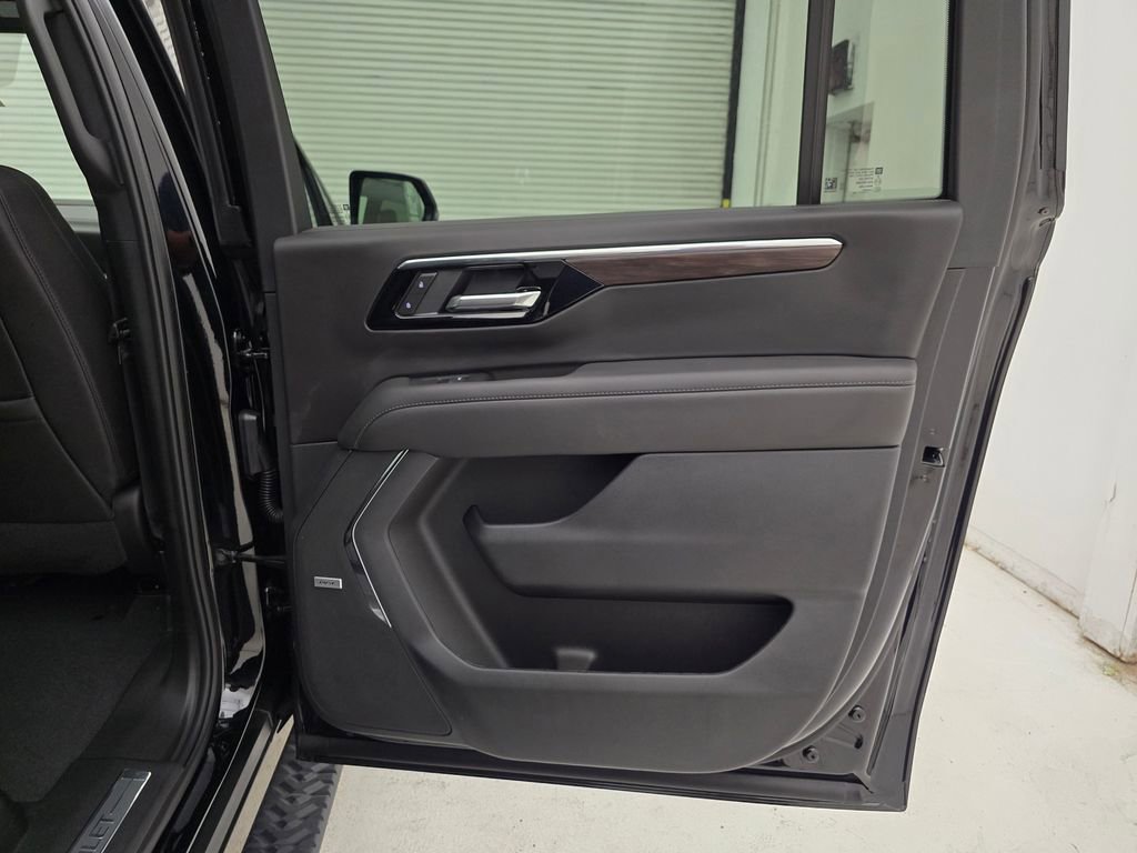 New 2025 Chevrolet Suburban Z71 w/ Z71 Off-Road Package image 56