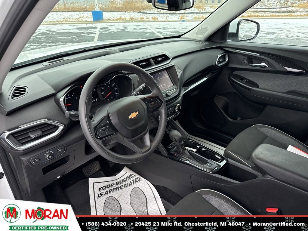 Used 2022 Chevrolet TrailBlazer LT w/ LPO, Blackout Package image 12