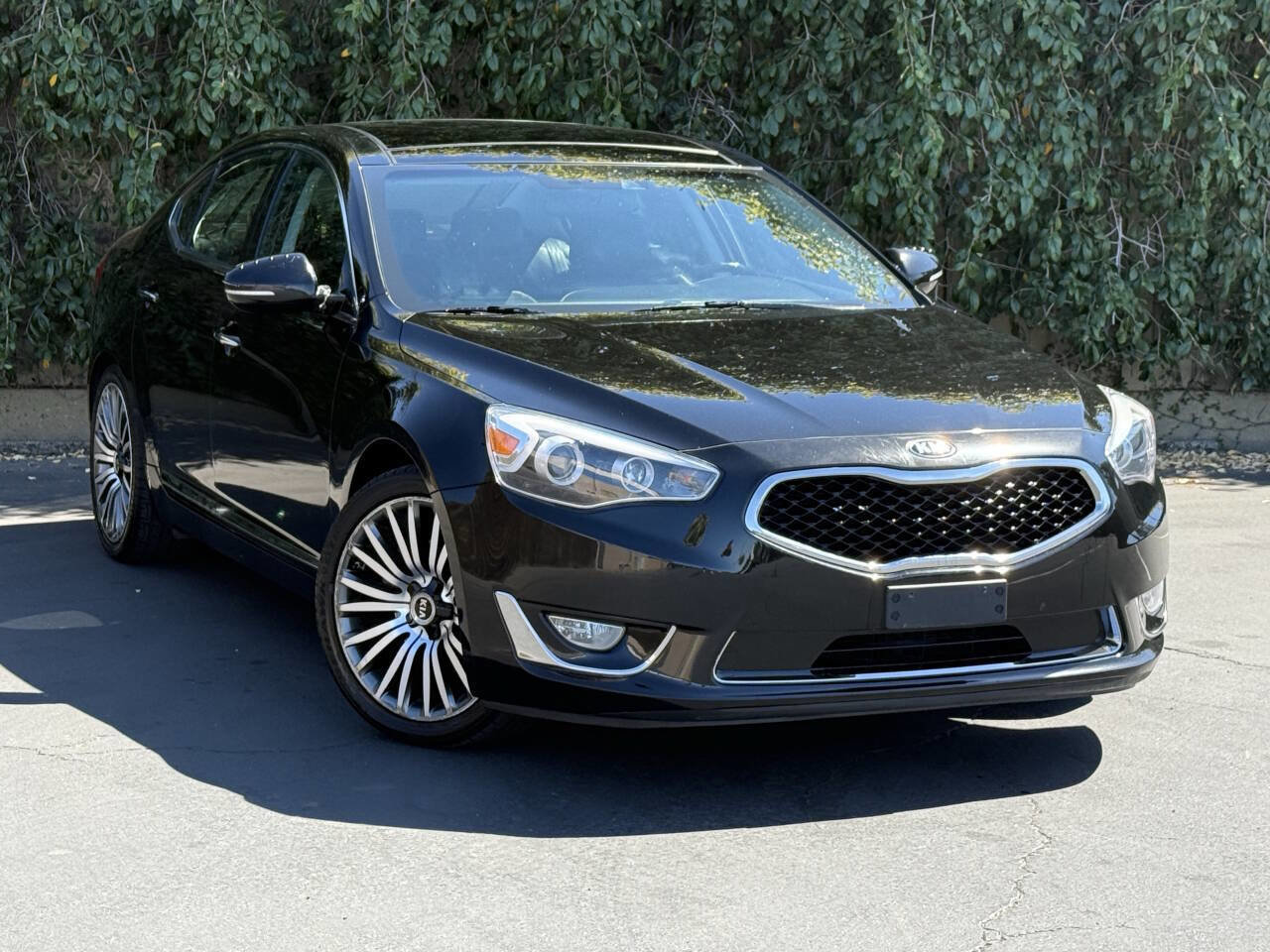 Used 2016 Kia Cadenza Premium w/ Technology Package