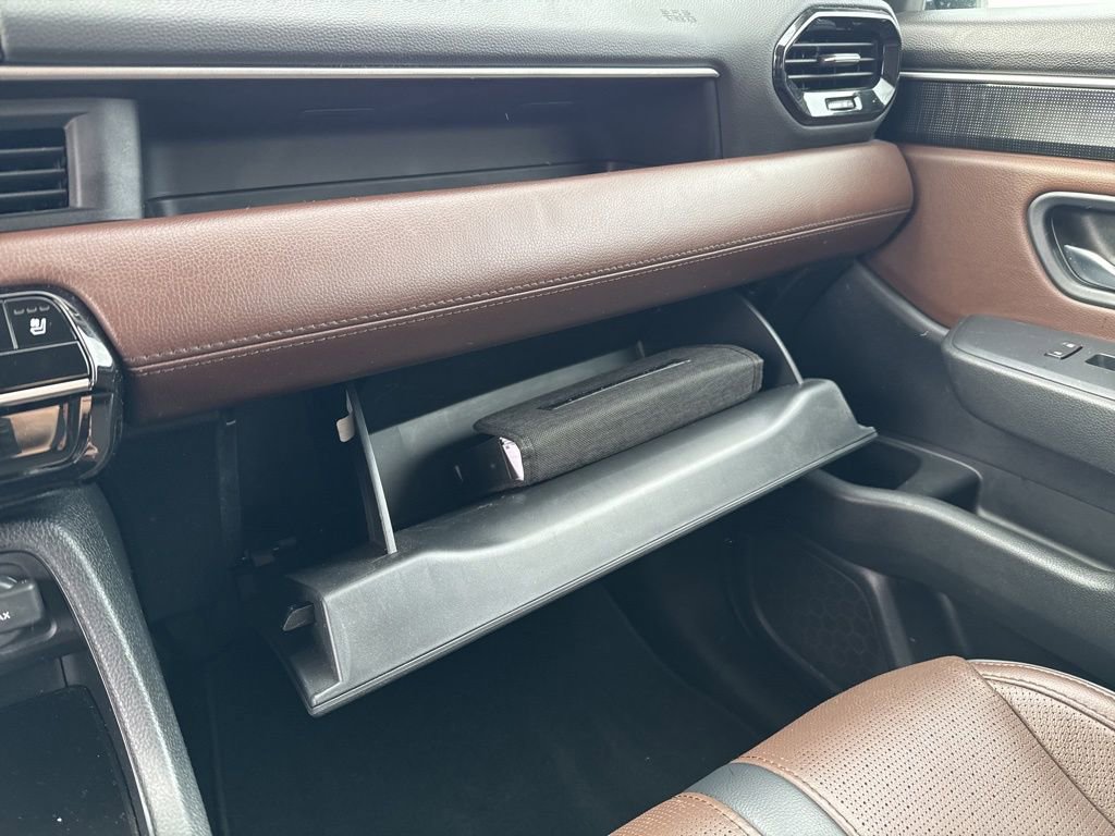 Used 2024 Honda Pilot Elite image 28