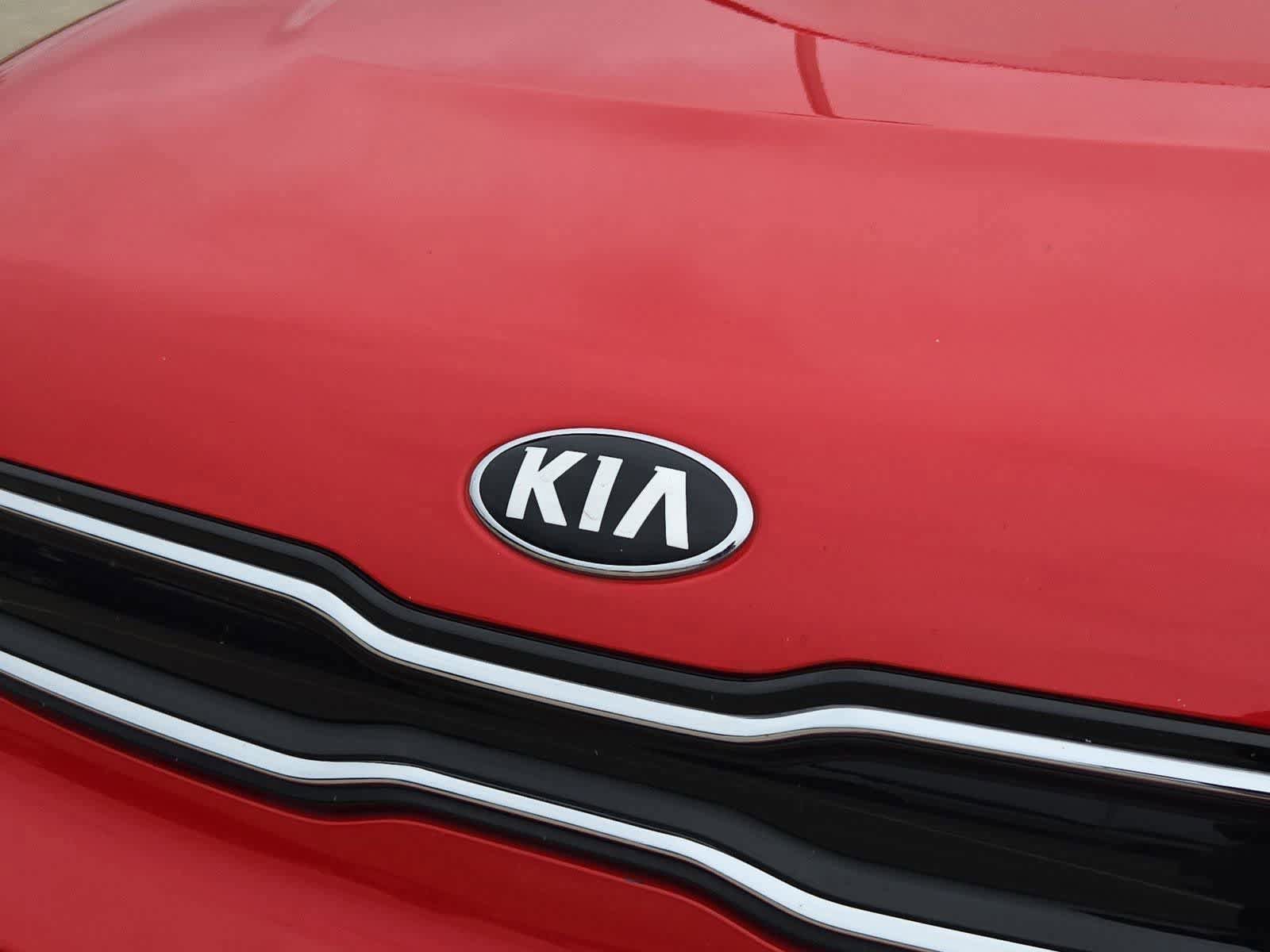 Used 2019 Kia Soul ! FWD image 11