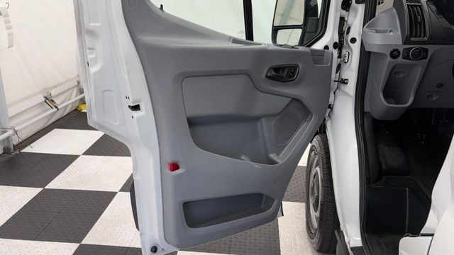 Used 2018 Ford Transit 250 148 Low Roof RWD image 13