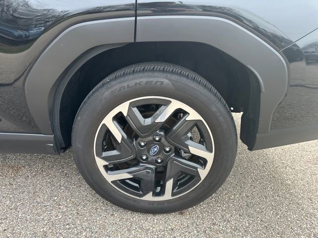 Certified 2025 Subaru Forester Limited w/ Popular Package image 19