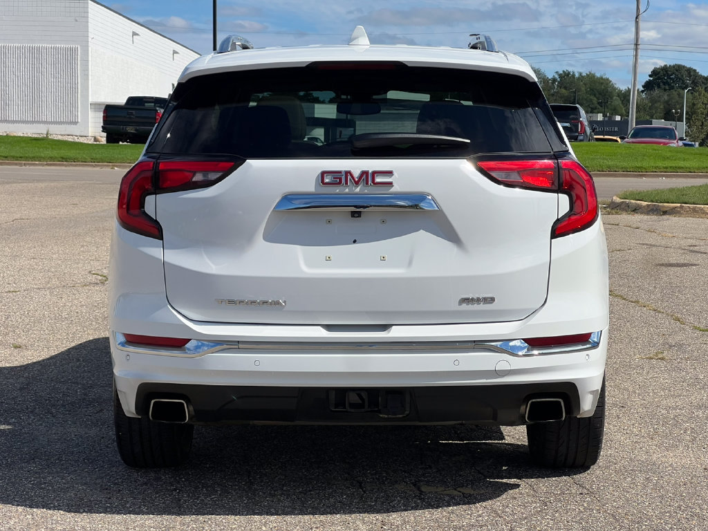 Used 2019 GMC Terrain Denali w/ Driver Alert Package II AWD/4WD image 44