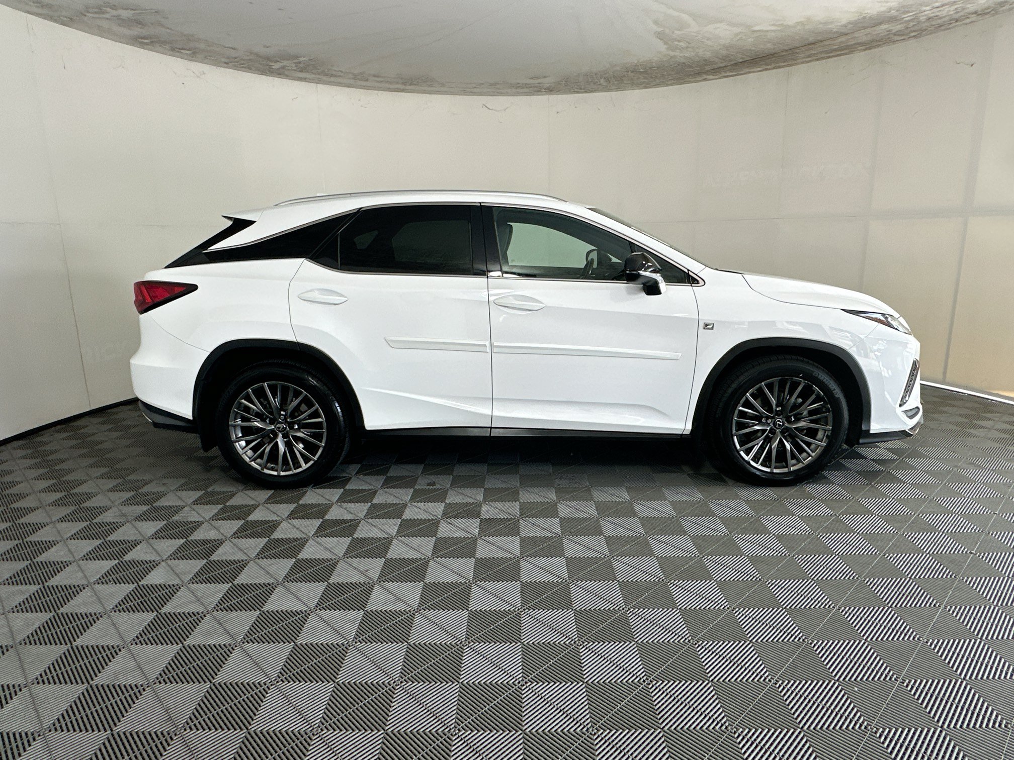 Used 2020 Lexus RX 350 F Sport w/ Accessory Package AWD/4WD image 2
