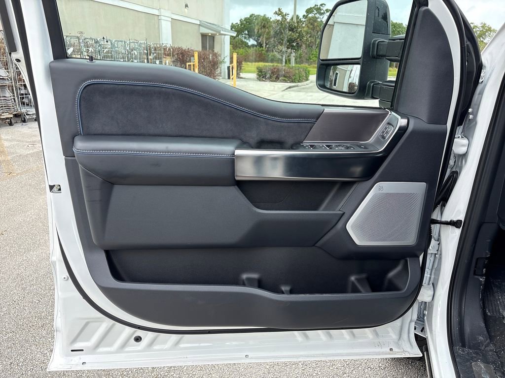 New 2026 Ford F350 Platinum image 28