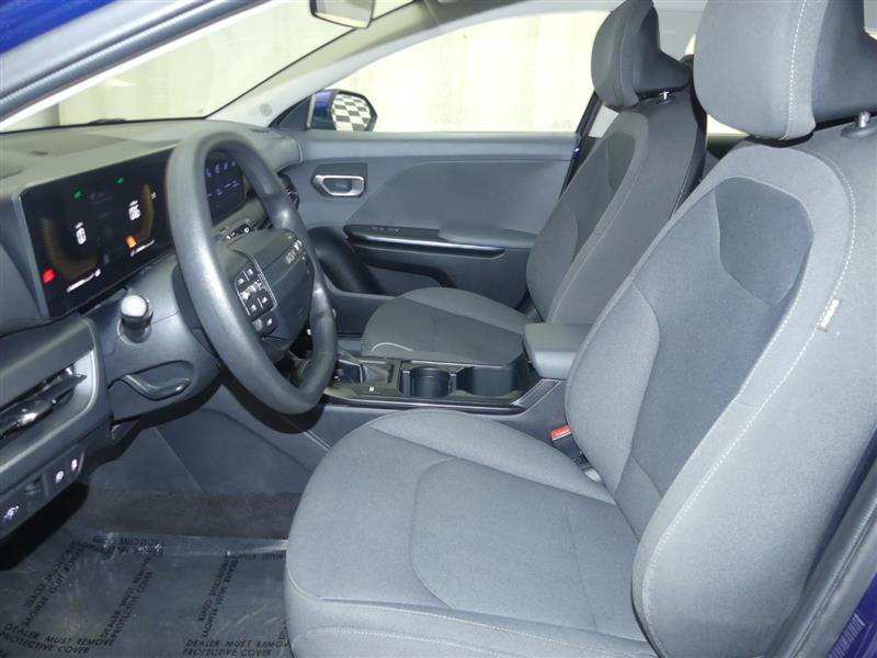 Used 2025 Kia K4 FWD image 21