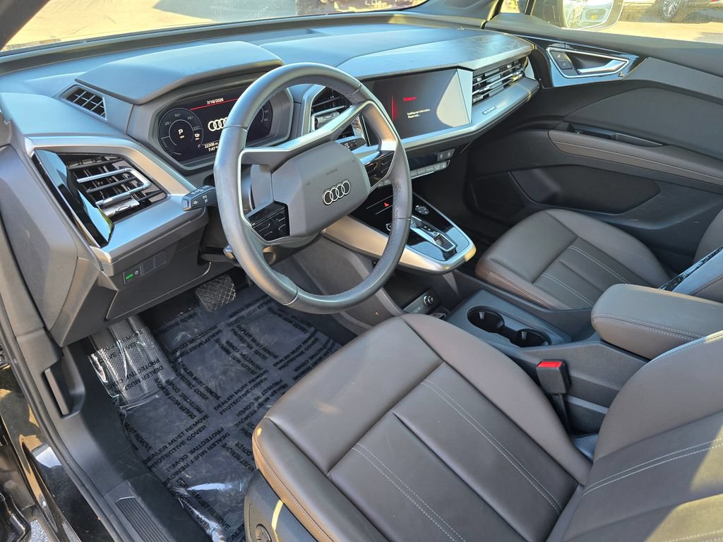 Used 2023 Audi Q4 e-tron Premium w/ Convenience Package RWD image 9