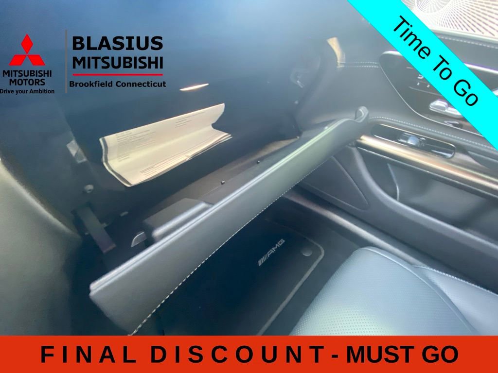 Used 2022 Mercedes-Benz SL 55 AMG 4MATIC w/ Driver Assistance Package image 50
