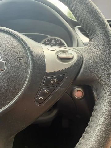 Used 2017 Nissan Sentra SR w/ Driver's Assist Package FWD image 17