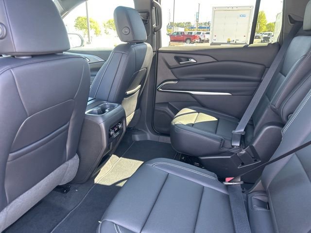 New 2026 Chevrolet Traverse LT w/ Sun and Wheel Package FWD image 29