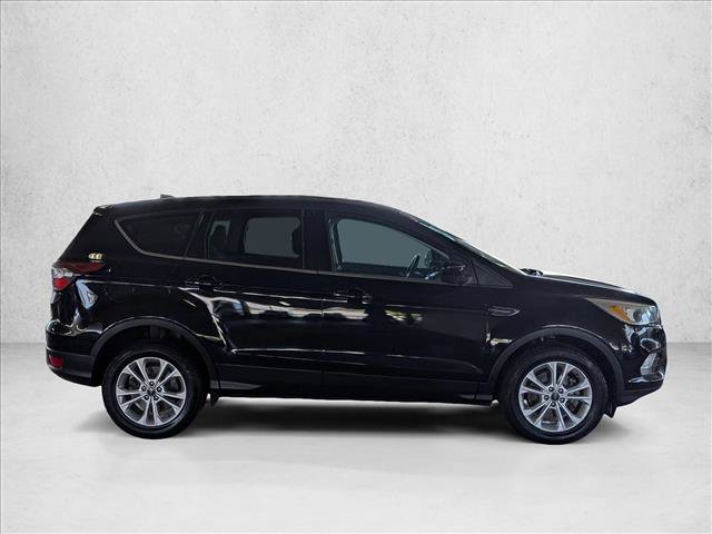 Used 2017 Ford Escape SE AWD/4WD image 4