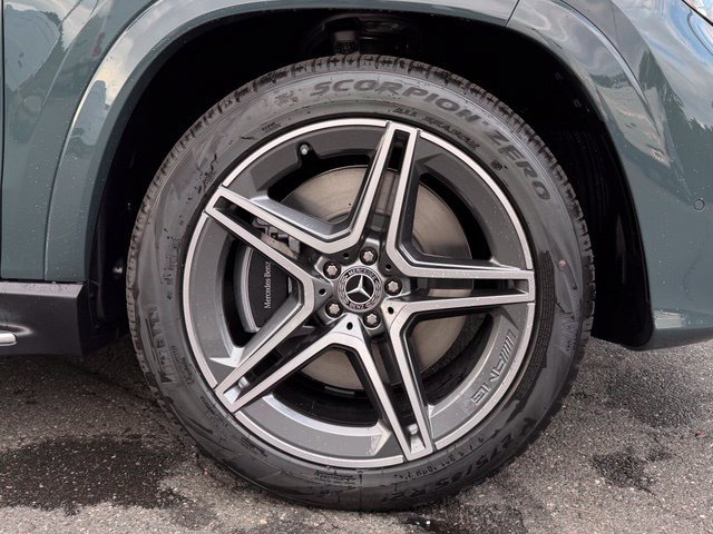 New 2027 Mercedes-Benz GLS 450 4MATIC image 11