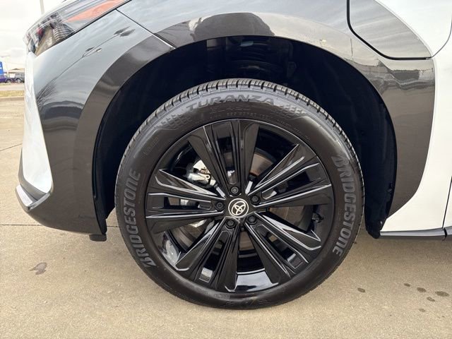 Certified 2025 Toyota bZ4X AWD image 6