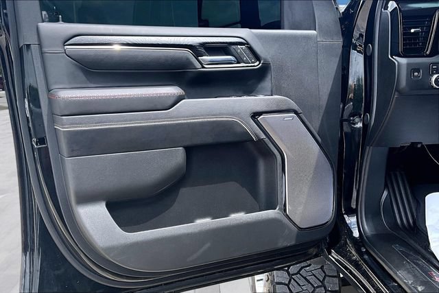 Used 2025 GMC Sierra 2500 AT4X AWD/4WD image 19