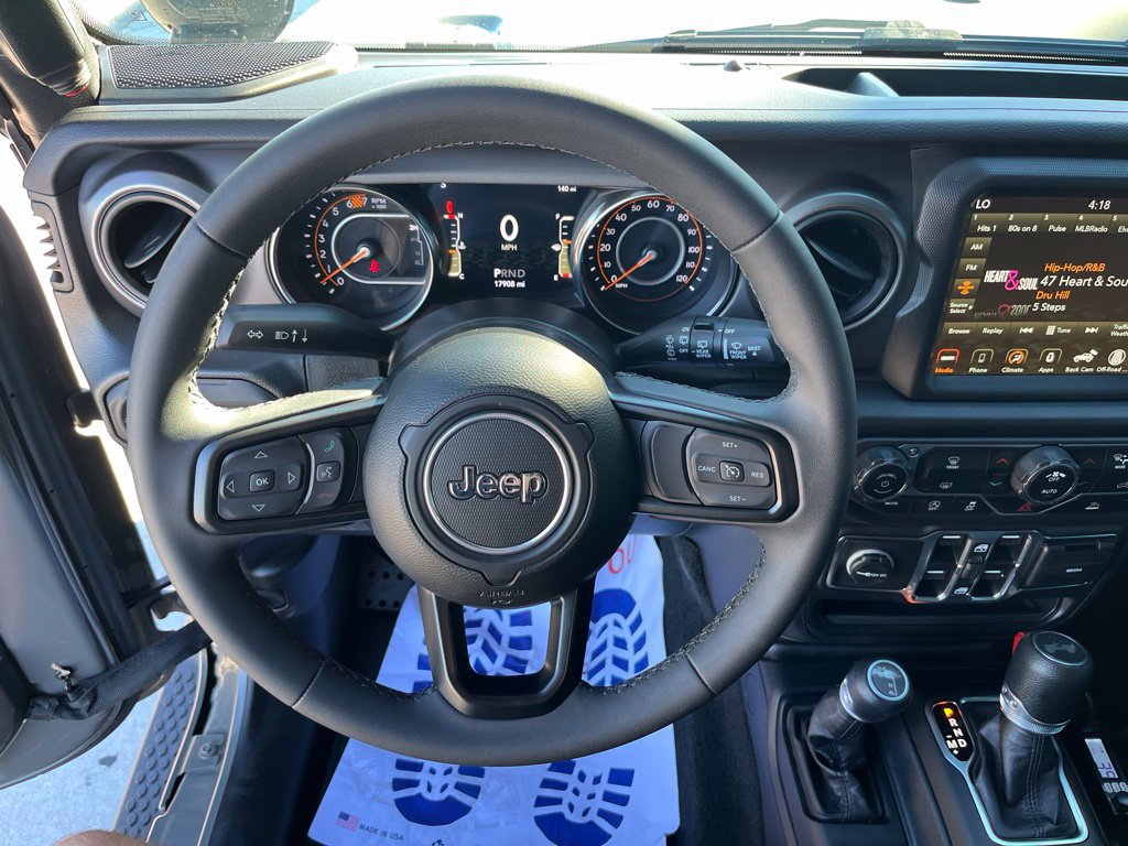 Used 2023 Jeep Wrangler Unlimited Sport AWD/4WD image 10