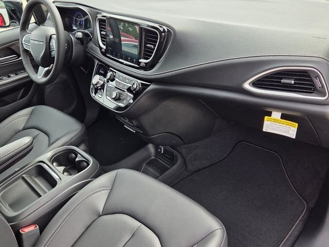 Certified 2027 Chrysler Pacifica Select FWD image 21