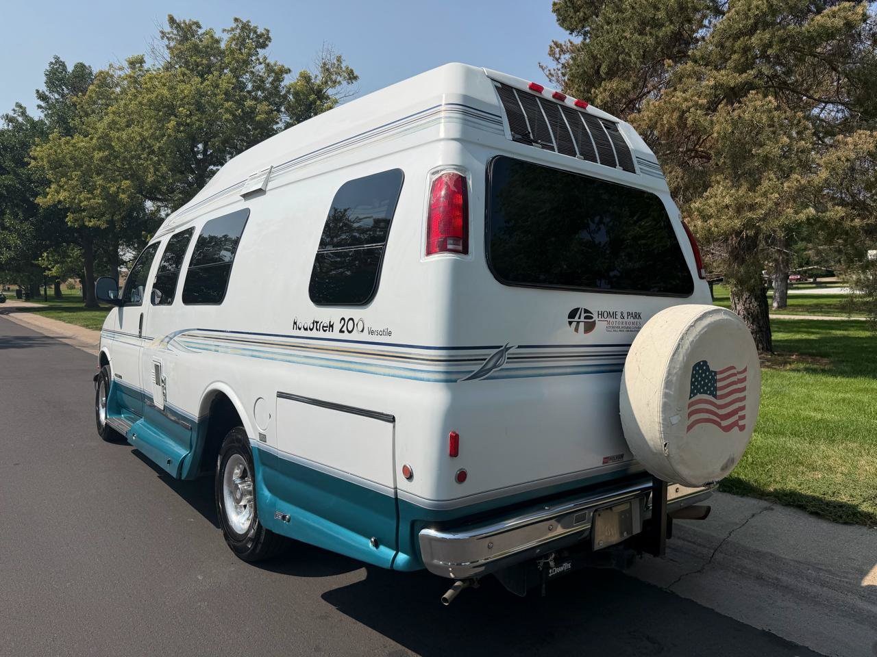Used 2000 Chevrolet Express 3500 RWD image 3