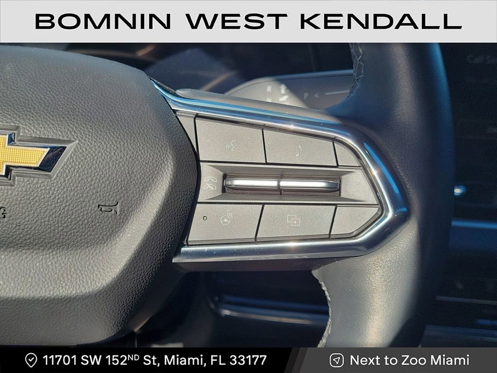 Used 2025 Chevrolet Equinox LT w/ Safety and Technology Package image 14