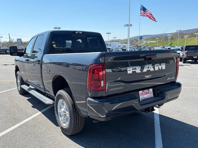 New 2026 RAM 2500 Big Horn AWD/4WD image 4