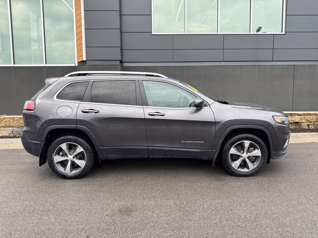 Used 2019 Jeep Cherokee Limited AWD/4WD image 2