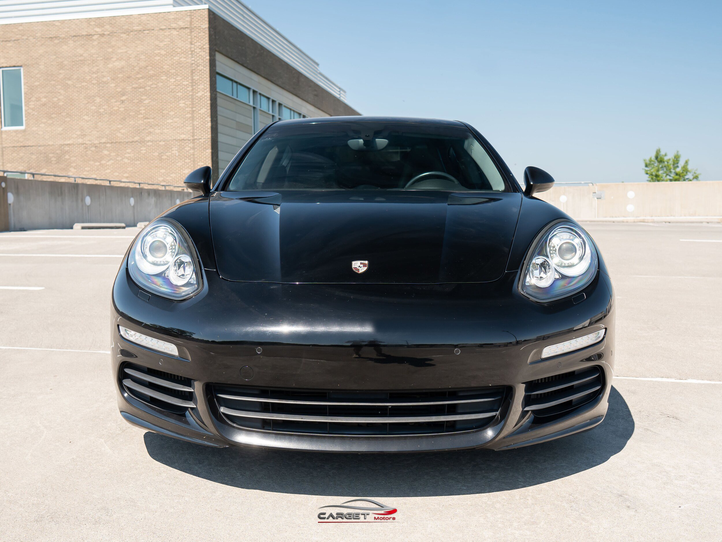 Used 2016 Porsche Panamera S RWD image 2