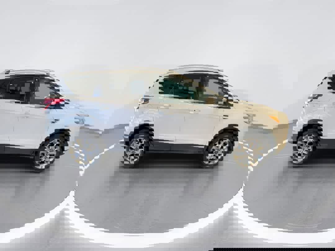 Used 2015 Ford Escape Titanium image 9