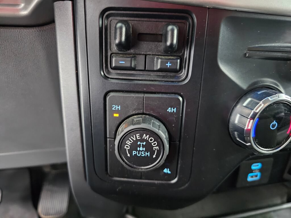 Used 2022 Ford F150 XLT w/ Equipment Group 302A High AWD/4WD image 23