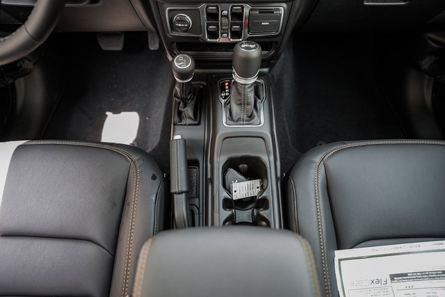 New 2025 Jeep Wrangler Sahara image 33