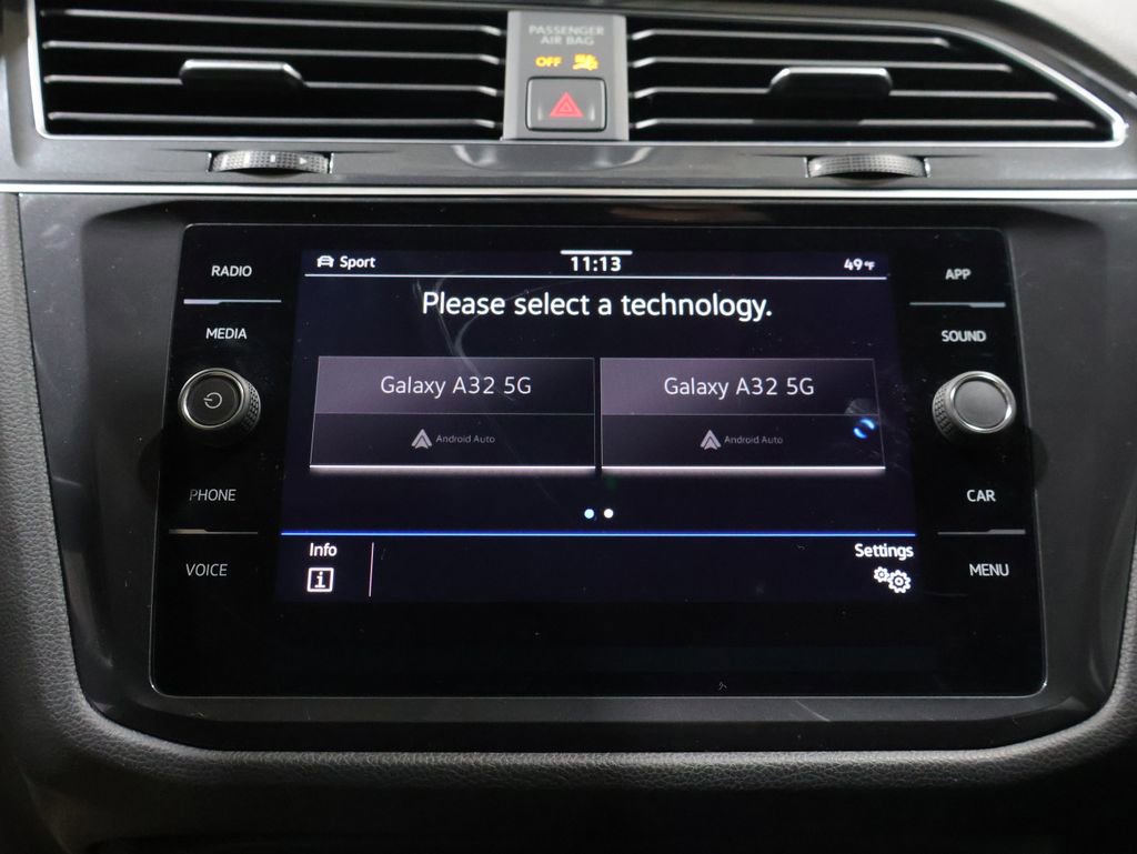 Used 2022 Volkswagen Tiguan SE image 25