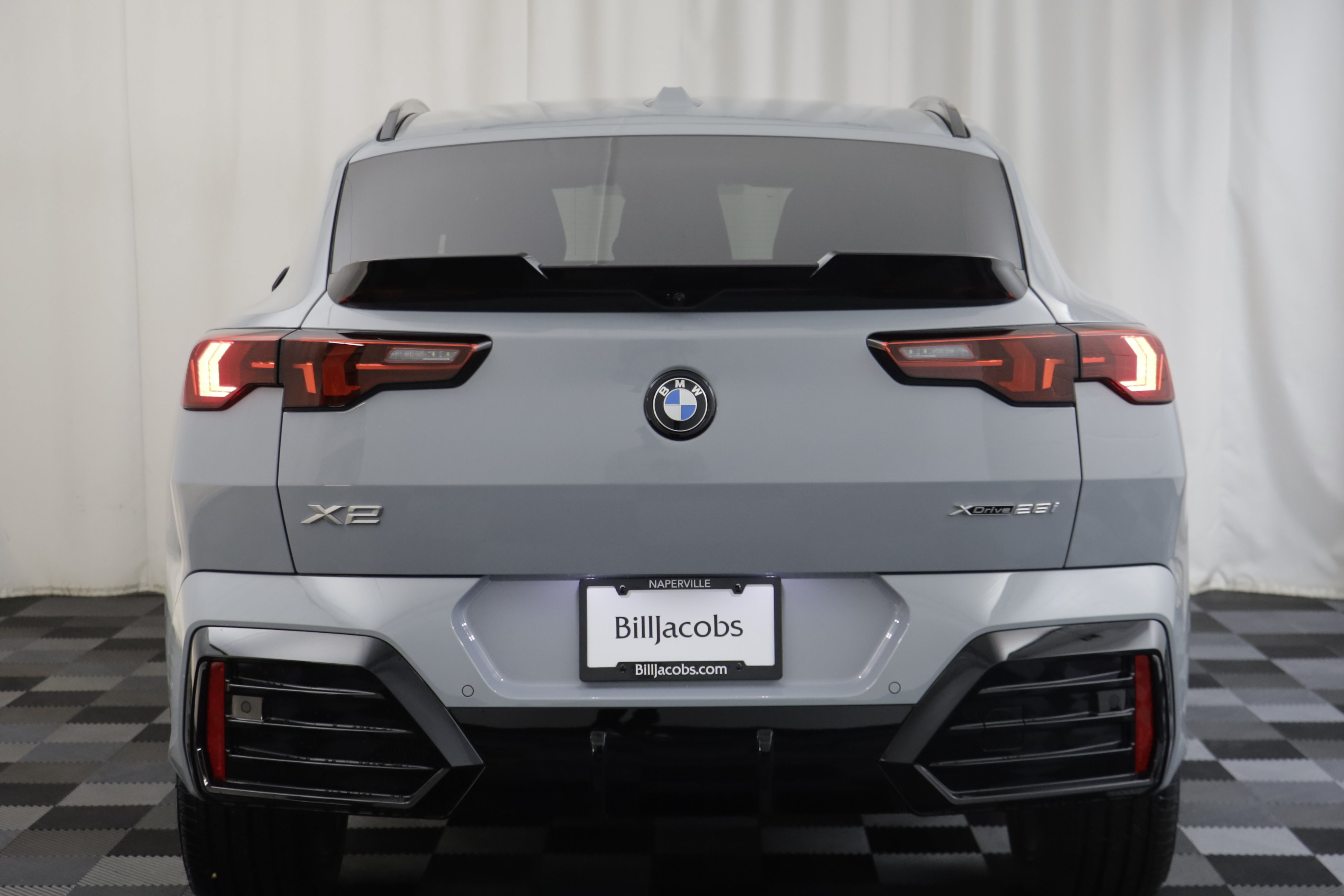 New 2026 BMW X2 xDrive28i w/ Technology Package AWD/4WD image 16