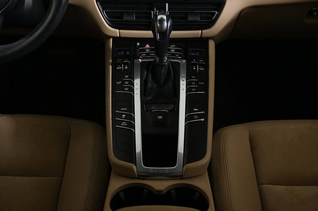 Used 2020 Porsche Macan S image 17