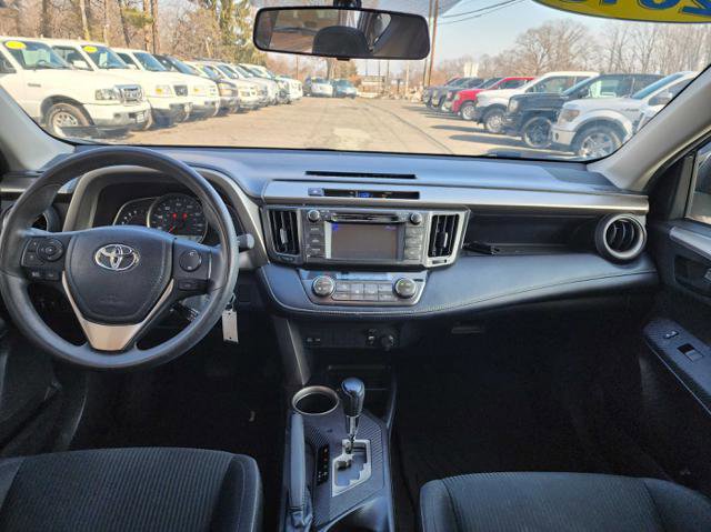 Used 2013 Toyota RAV4 XLE AWD/4WD image 19