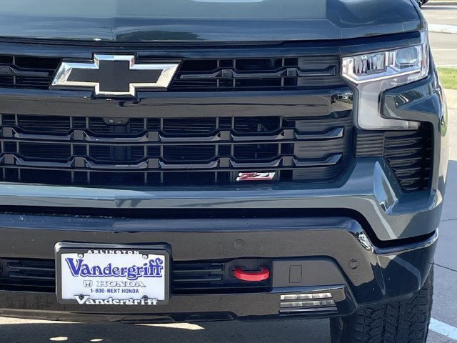 Used 2025 Chevrolet Silverado 1500 LT Trail Boss w/ LT Trail Boss Premium Package AWD/4WD image 8