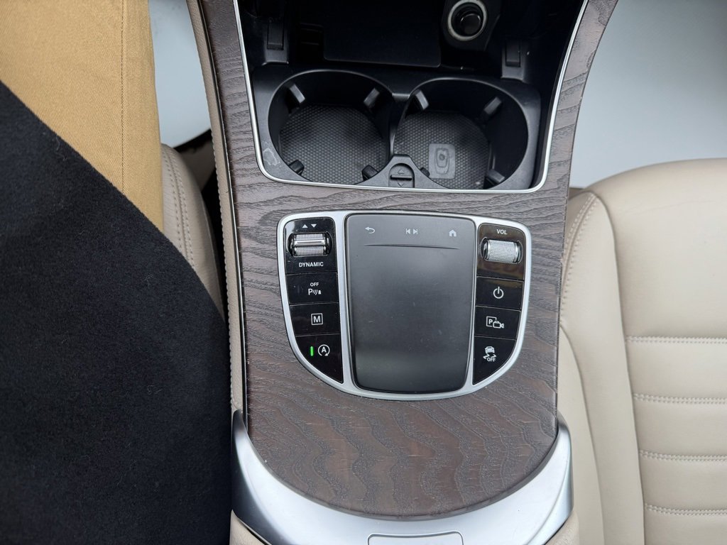 Used 2020 Mercedes-Benz GLC 300 4MATIC Coupe image 27