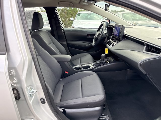 Used 2024 Toyota Corolla LE FWD image 9