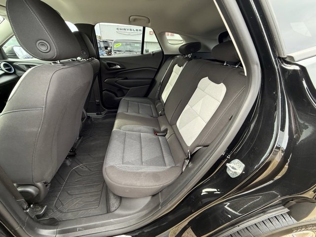 Used 2024 Chevrolet Trax LS w/ LS Convenience Package image 10