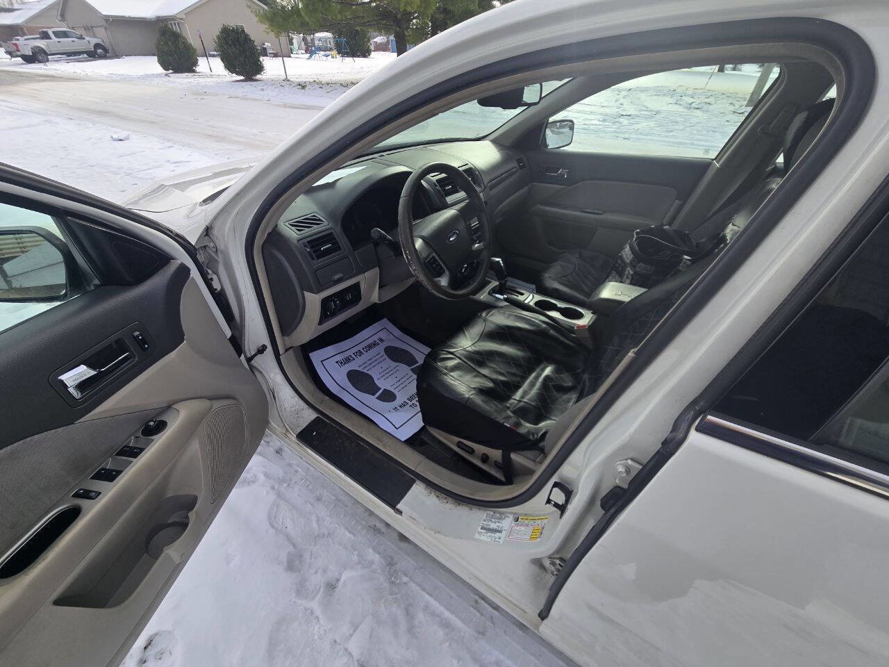 Used 2011 Ford Fusion SEL image 9