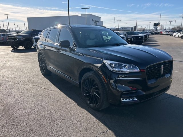 Used 2023 Lincoln Aviator Black Label w/ Jet Package image 4