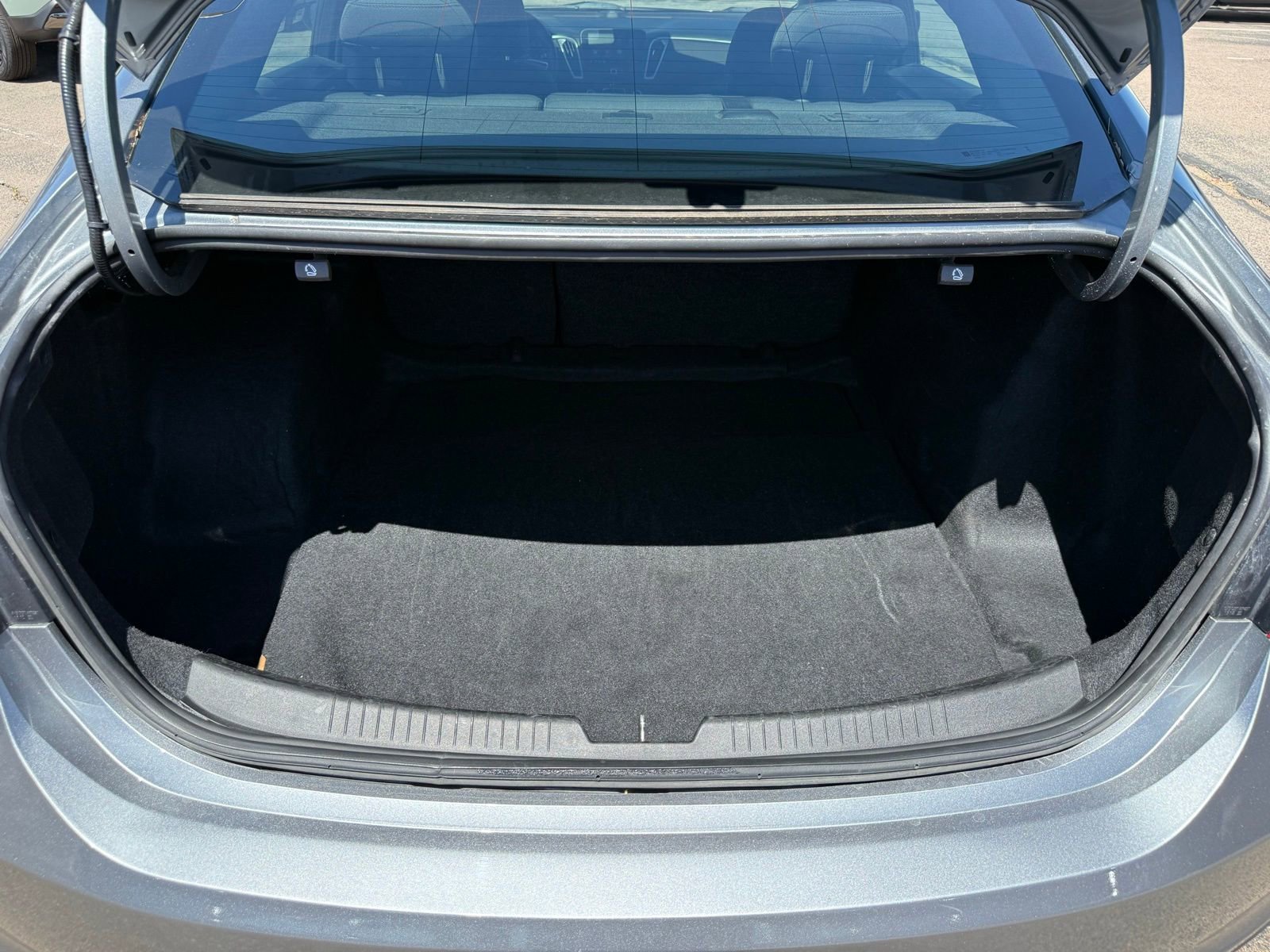 Used 2024 Chevrolet Malibu LS image 35