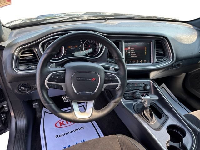 Used 2016 Dodge Challenger R/T Scat Pack w/ Leather Interior Group RWD image 15