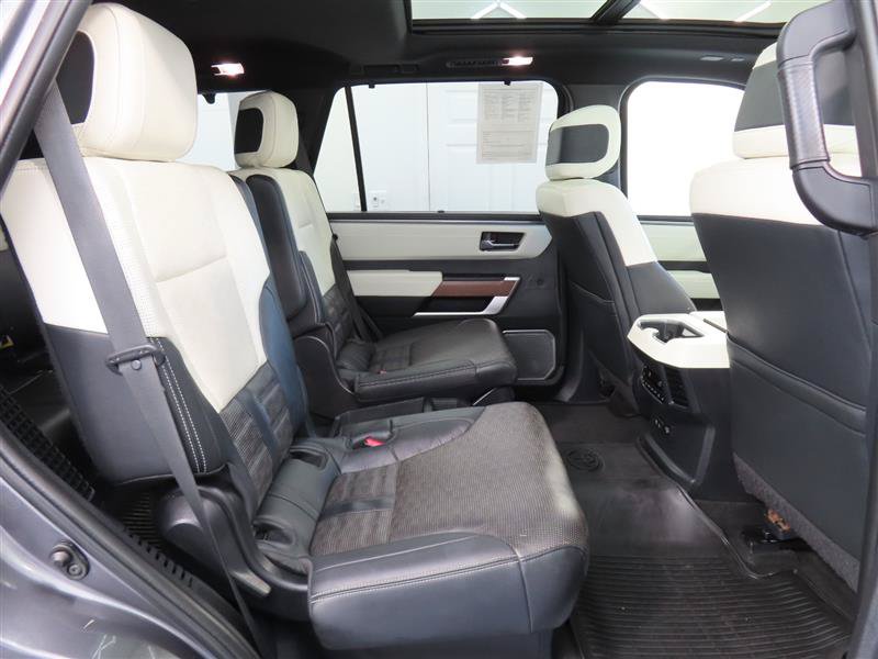 Used 2023 Toyota Sequoia Capstone AWD/4WD image 40