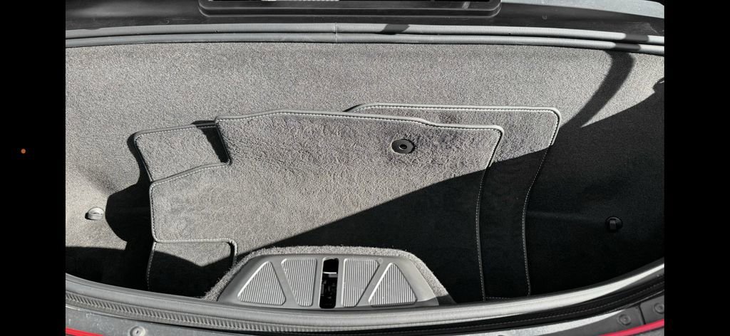 Used 2025 Chevrolet Corvette Z06 image 9