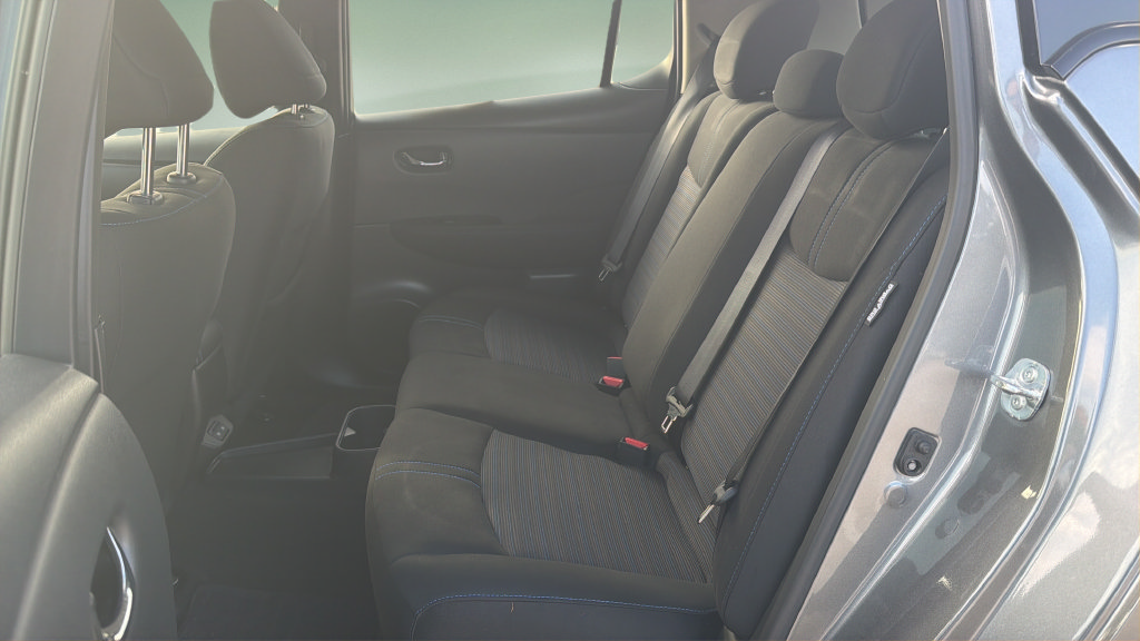 Certified 2025 Nissan Leaf SV Plus FWD image 10