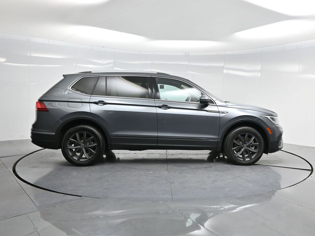 Used 2022 Volkswagen Tiguan SE image 44