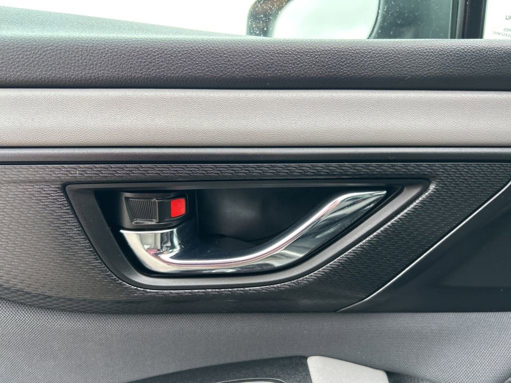 Used 2025 Subaru Outback Premium image 18