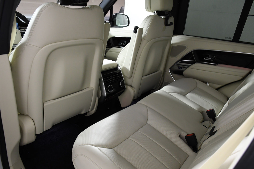 Used 2026 Land Rover Range Rover SE AWD/4WD image 26