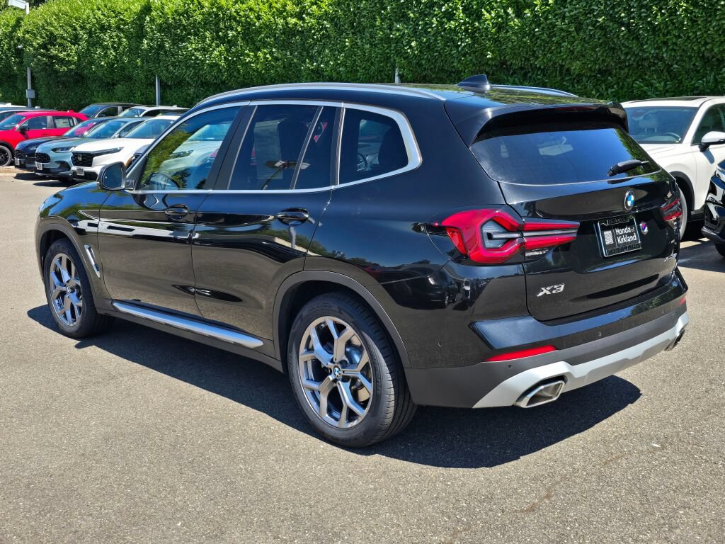 Used 2024 BMW X3 xDrive30i w/ Premium Package w/ZPA AWD/4WD image 5