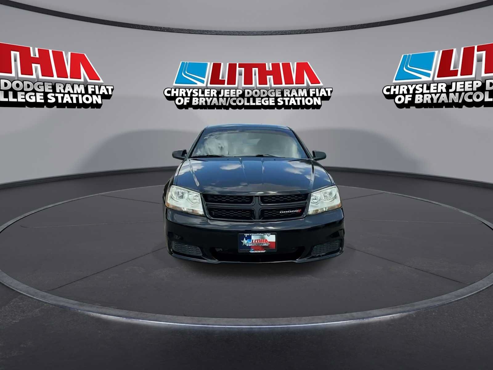 Used 2013 Dodge Avenger SE FWD image 3